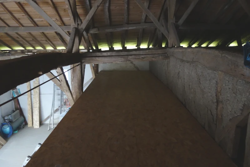 Le plancher est posé.